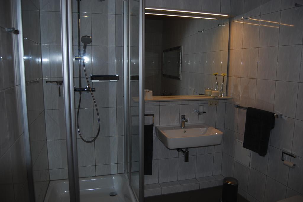 B2-Ferienwohnung Erfurt Room photo